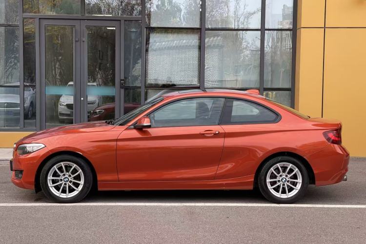 Used BMW 2 Series 2015 218i
