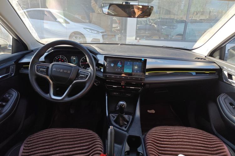 Used Roewe i5 2021 1.5L Manual Platinum Edition