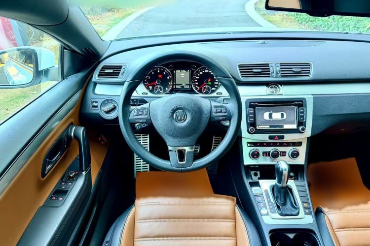 Used Volkswagen FAW-Volkswagen CC 2013 1.8TSI Luxury Model
