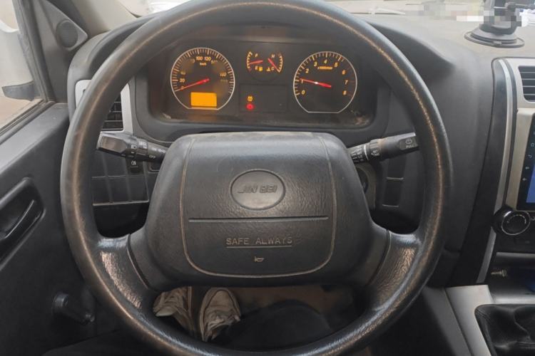 Used Jinbei Express 2020 2.0L China VI Standard Practical 6-Seater G6P-5 1TZS
