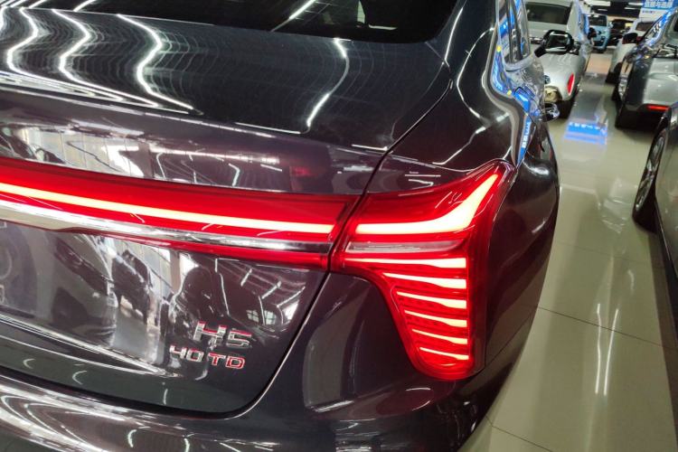 Used Hongqi H5 2023 2.0T Automatic Smart Connect Flagship Edition