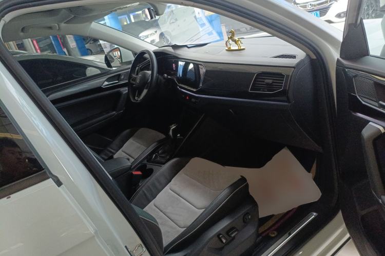 Used Volkswagen Tayron X 2020 330TSI Two-Wheel Drive Luxury Smart Connectivity Version