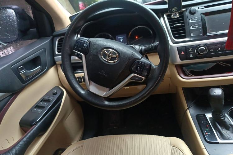 Used Toyota Highlander 2015 2.0T Four-Wheel Drive Elite Edition 7-Seater
