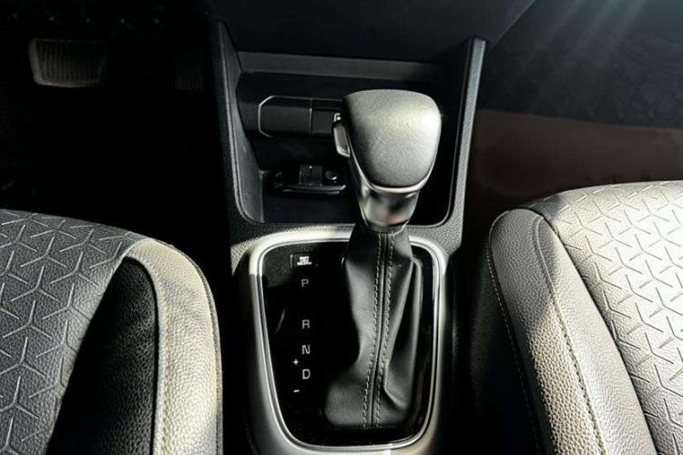 Used Kia Stonic 2019 1.4L Automatic Fun Edition China VI
