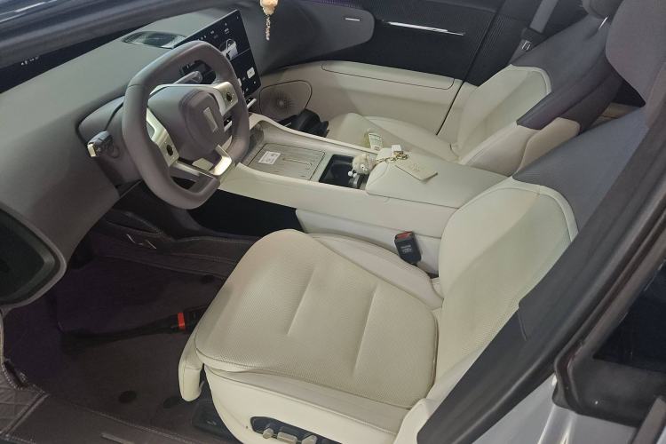 Used  12 2023 650 Three-Laser Four-Wheel Drive Performance Edition
