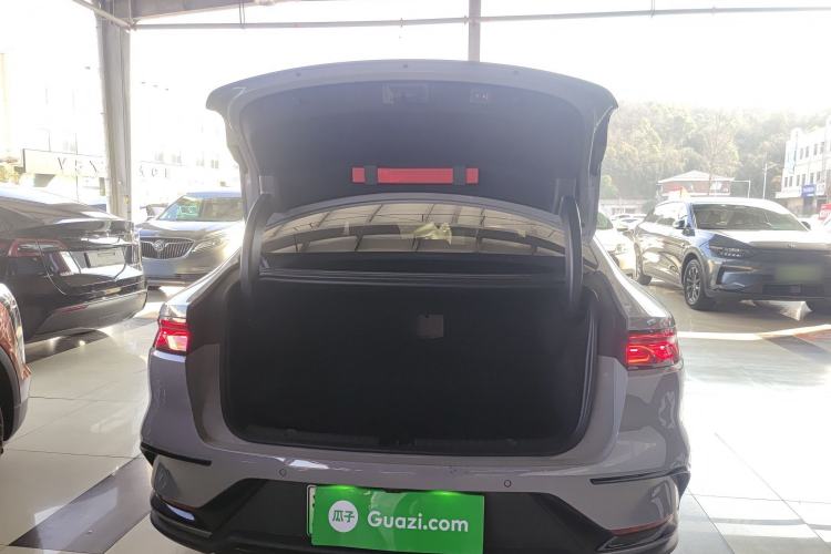 Used BYD Han 2025 EV with 701 km of Laser Radar-Enabled Intelligent Driving
