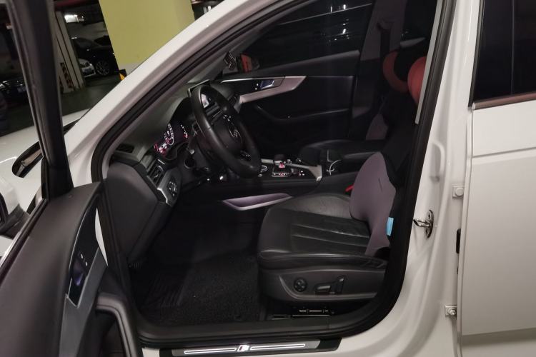 Used Audi A4L 2019 40 TFSI Fashion Edition China VI Emission Standard
