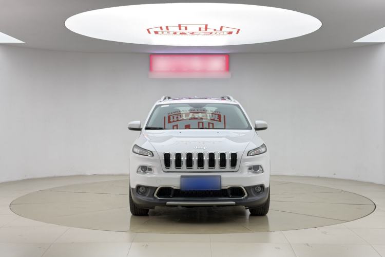 Used  Cherokee 2017 2.0L Superior Edition
