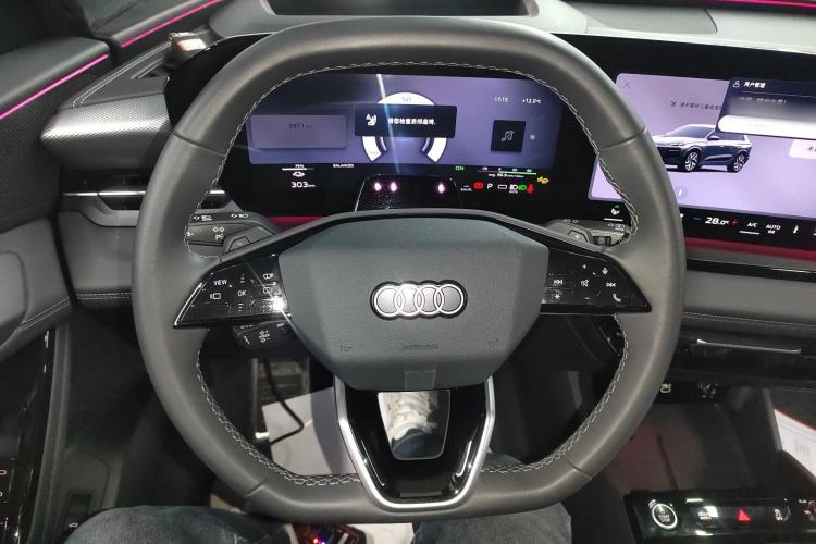 Used Audi Q6L e-tron 
