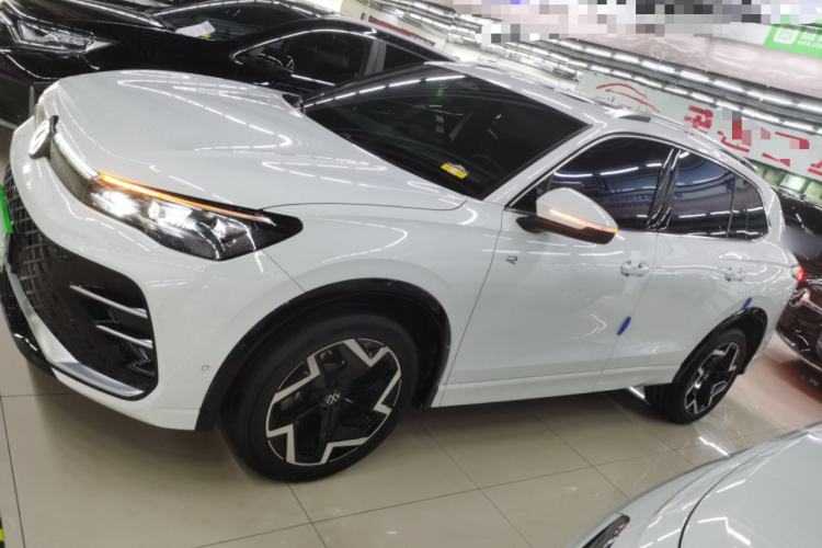 Used Volkswagen Tiguan L 2024 PRO 330TSI Two-Wheel Drive R-Line Smart Edition