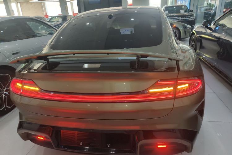 Used  SU7 2024 Four-Wheel Drive Ultra-Long Range Advanced Intelligent Driving Max Edition
