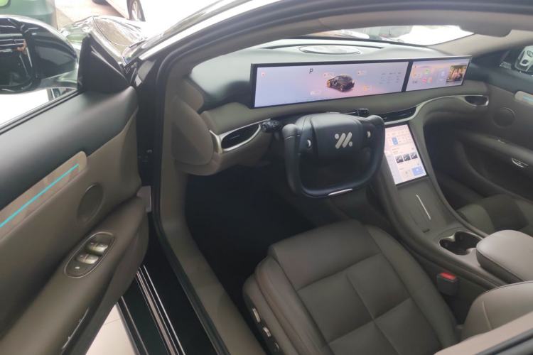 Used  L6 2025 Ultra Model
