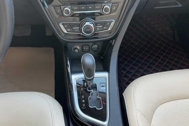 Used Changan Alsvin V7 2016 1.6L Automatic Enjoyment Model China V Standard
