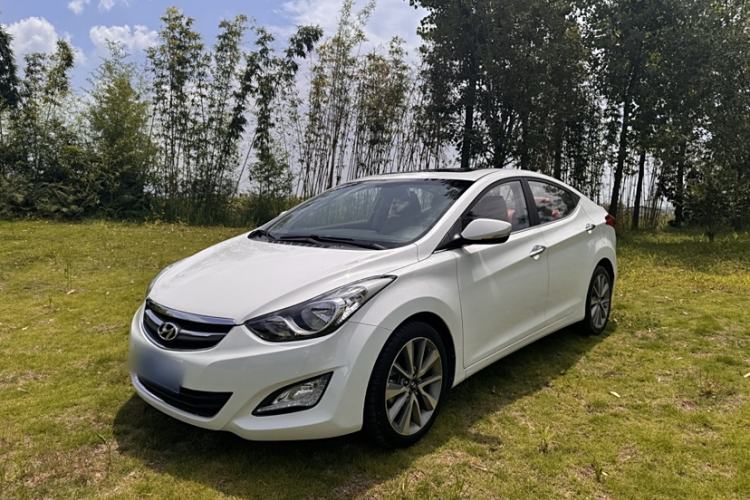 Used Hyundai Elantra 2015 1.6L Automatic Leading Model
