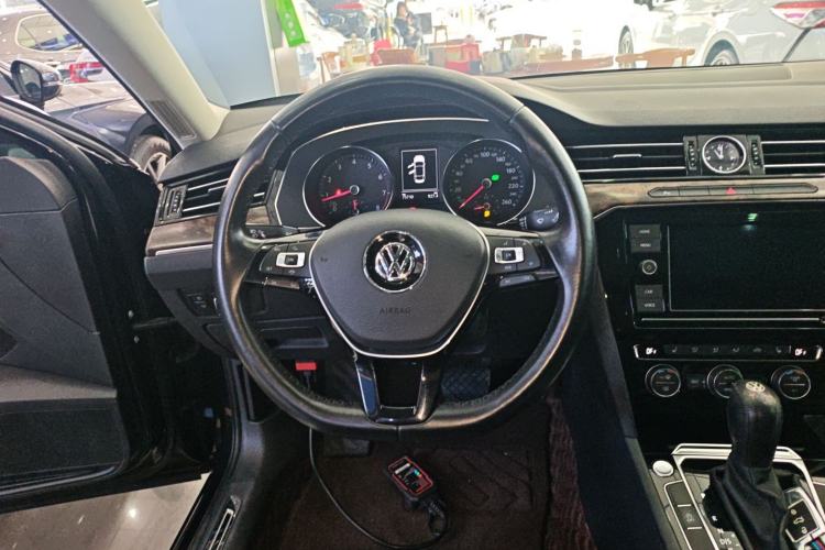 Used Volkswagen Magotan 2019 330TSI DSG Luxury Version China VI Standard