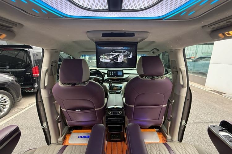 Used Buick GL8 2023 Land Executive Class Smart Enjoyment Model
