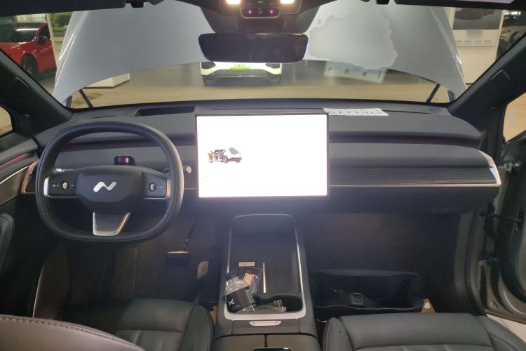 Used ONVO L60 2024 60 kWh All-Wheel Drive
