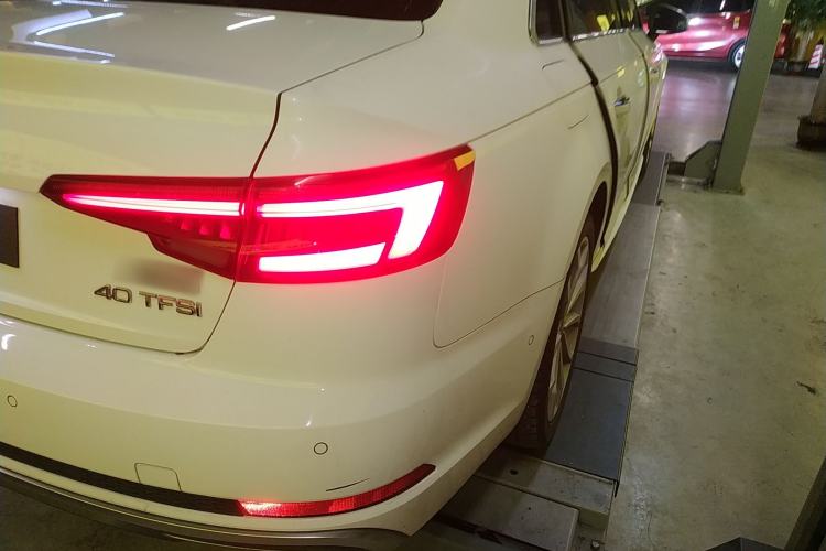 Used Audi A4L 2019 40 TFSI Fashion Edition China VI Emission Standard
