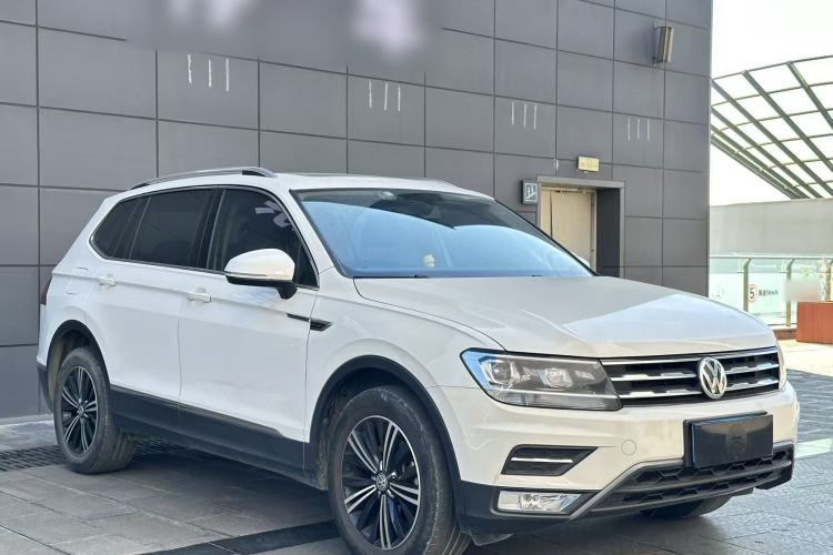 Used Volkswagen Tiguan L 2019 Updated Version 330TSI Automatic Two-Wheel Drive Panoramic Comfort Edition China VI Standard
