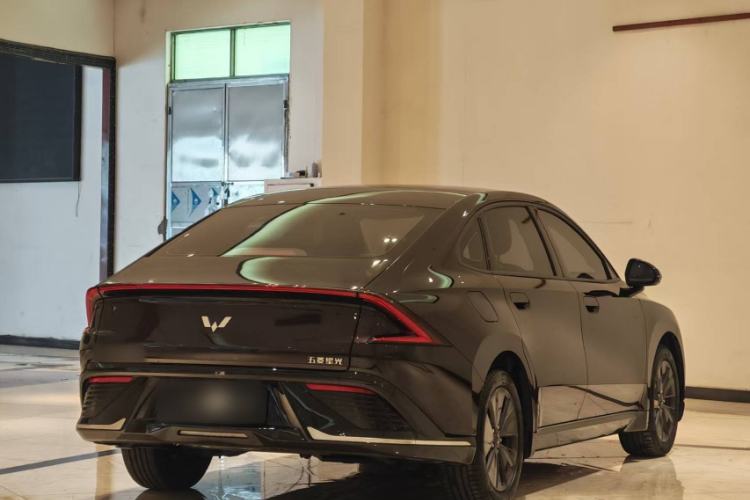 Used Wuling Xingguang 2023 70 Standard Edition
