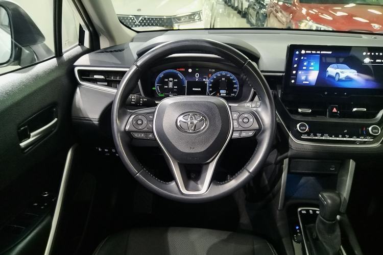 Used Toyota FRONTLANDER 2023 2.0L Smart Electric Hybrid Dual-Engine Deluxe Version
