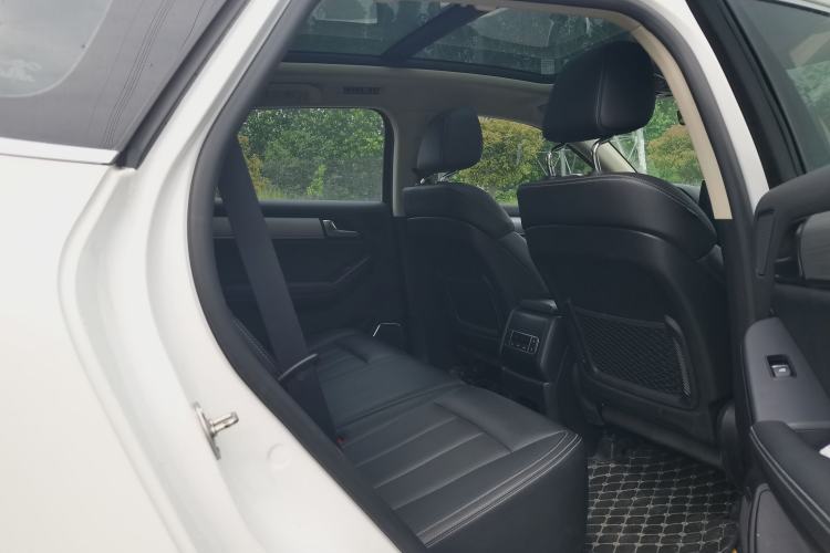 Used BYD Tang 2018 2.0T Automatic SmartConnect Prestige 7-Seater China V Standard
