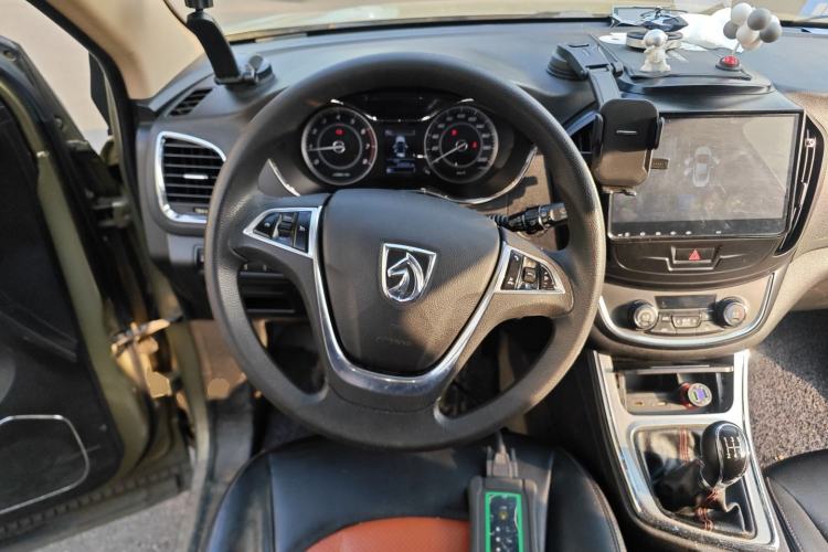 Used Baojun 560 2015 1.8L Manual Elite Model