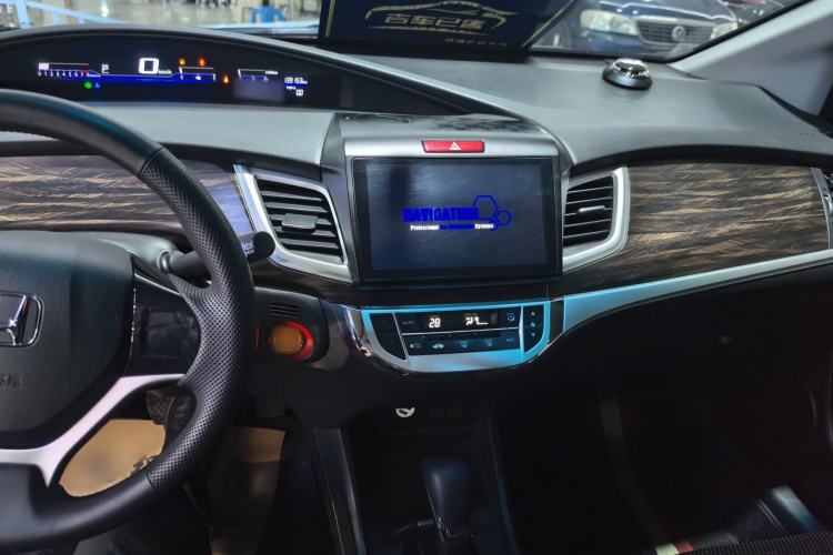 Used Honda Jade 2017 1.8L automatic Comfort version 5 seats