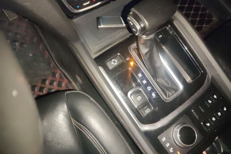 Used GAC Trumpchi GS8 2017 320T Four-Wheel Drive Luxury Smart Connectivity Version (7 Seats)
