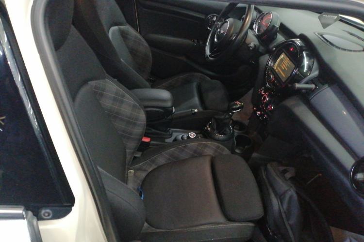 Used  MINI 2016 1.5T COOPER Five-Door Edition
