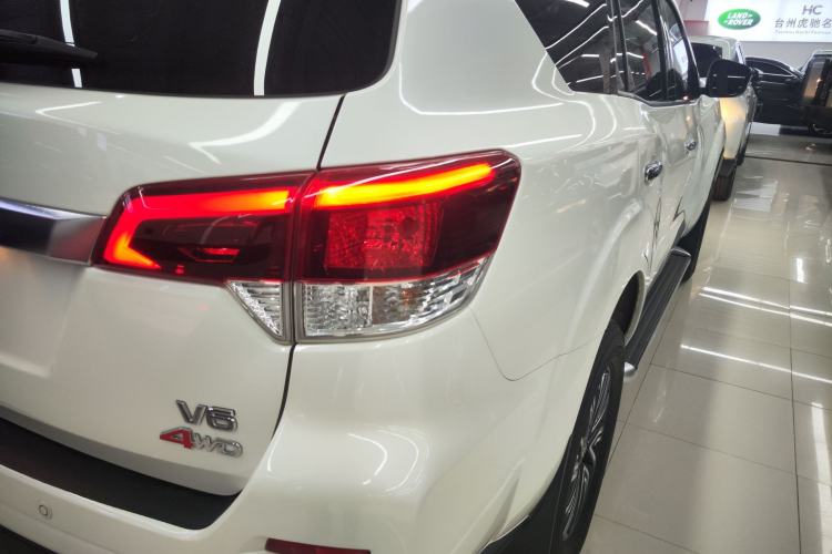 Used Nissan Terra 2020 2.5L XL Upper Automatic Two-Wheel Drive Luxury Edition