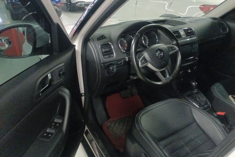 Used Skoda Yeti 2017 TSI280 DSG Car Enjoy Brothers Edition
