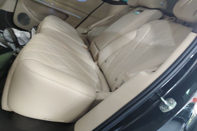 Used Hima AITO M9 2025 Extended-Range Ultra Version 52 kWh 5-Seater Edition