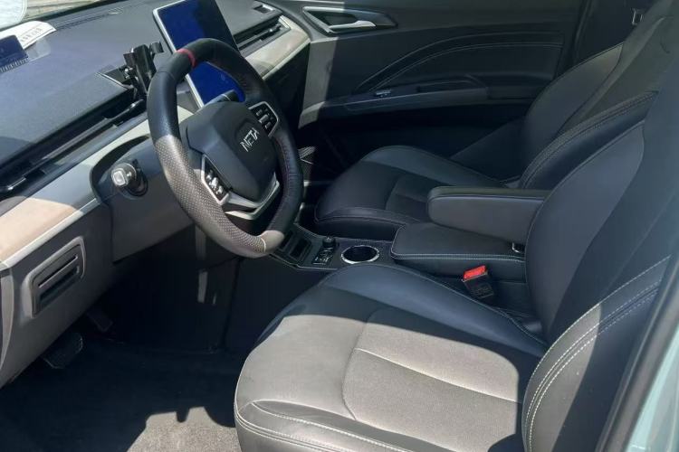 Used NETA V 2021 Long-Range Entertainment Edition Upgrade Model
