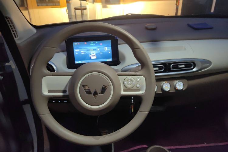 Used Wuling Hongguang MINIEV 2025 Four-Door Version Advanced Edition
