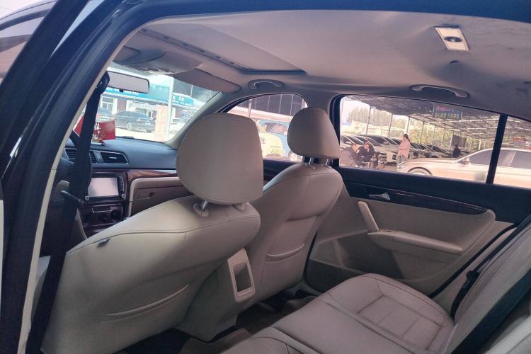 Used Volkswagen Lavida 2013 Revised Version 1.4 TSI Manual Comfort Edition