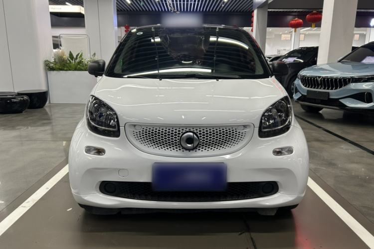 Used  fortwo 2019 0.9T 66kW Hardtop Wind Power Edition China VI
