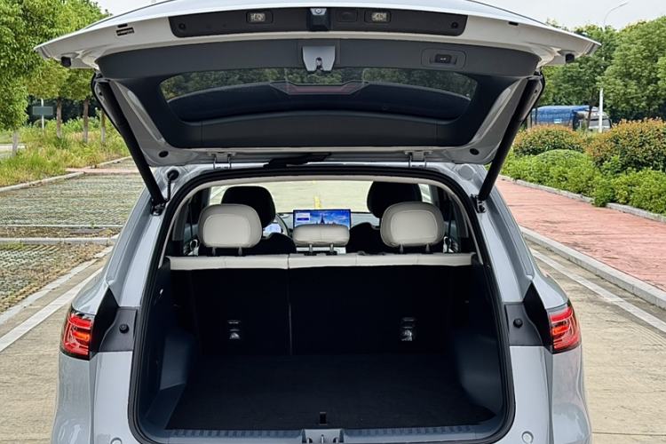 Used  E5 2024 530km Starship Edition
