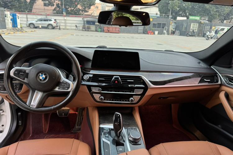 Used BMW 5 Series 2019 530Li Leading Model M Sport Package