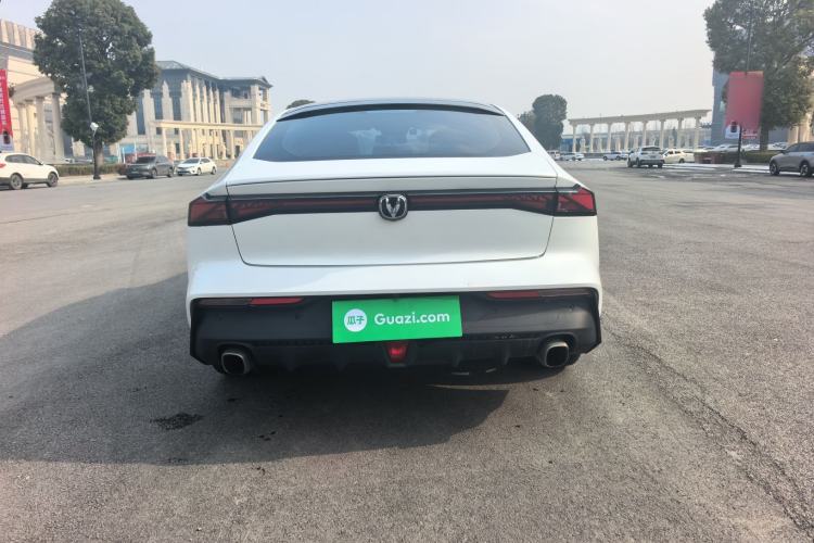 Used Changan UNI-V 2022 1.5T Prestige Version