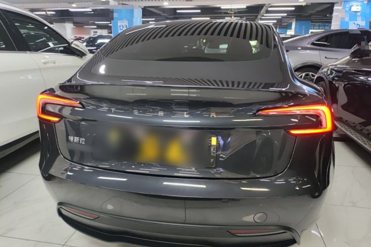 Used Tesla Model 3 2025 Rear-Wheel-Drive Version
