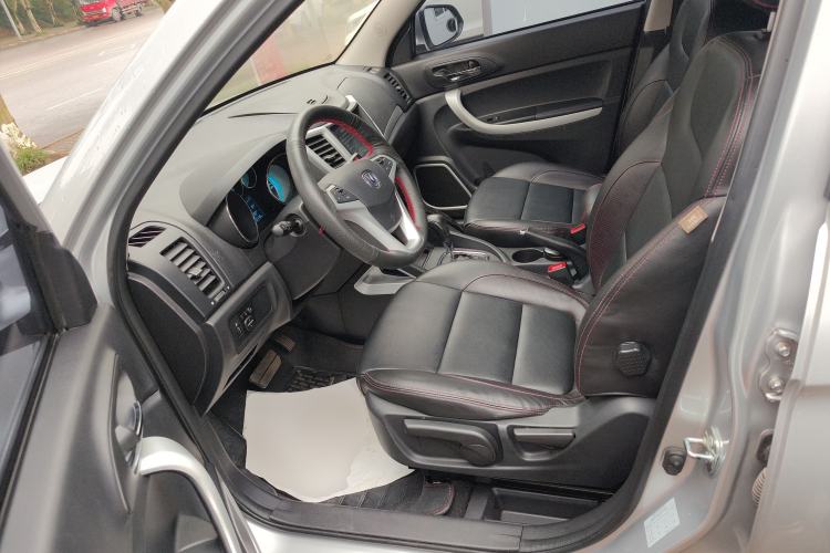 Used Changan CS35 2015 1.6L Automatic Luxury Model China IV Standard
