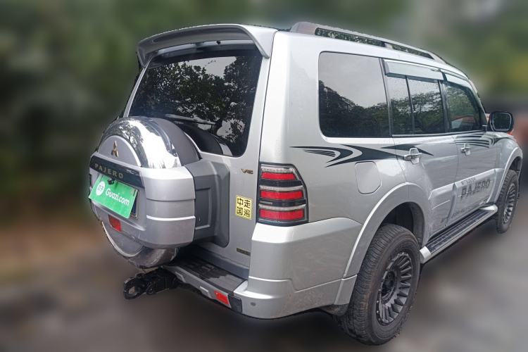 Used Mitsubishi Pajero 2012 3.0L Elite Upgrade Edition
