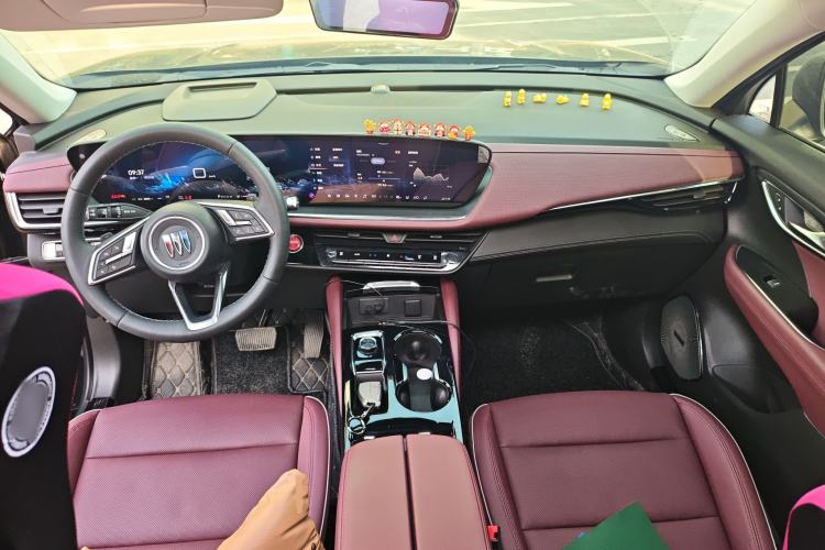 Used Buick Envision 2026 Model Equinox Plus 28T Two-Wheel-Drive Platinum Edition
