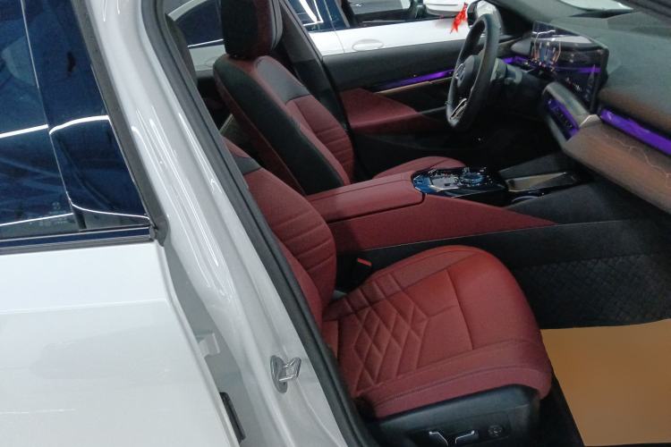 Used BMW 5 Series 2025 530Li Luxury Edition M Sport Package
