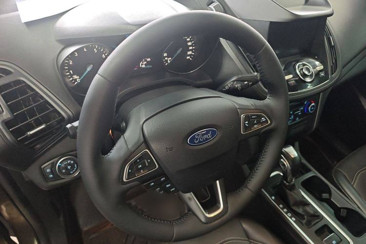 Used Ford Kuga 2018 EcoBoost 180 Two-Wheel-Drive Platinum Edition
