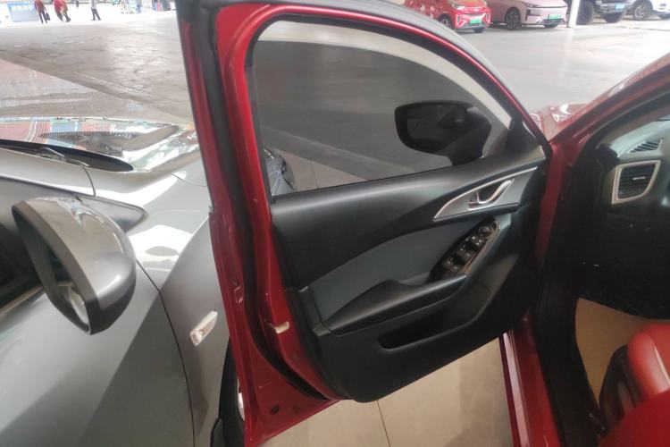 Used Mazda Mazda 3 Axela 2017 Sedan 1.5L Automatic Luxury Model Emission Standard China V
