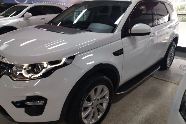 Used Land Rover Discovery Sport 2019 240 PS SE Version China VI Standard
