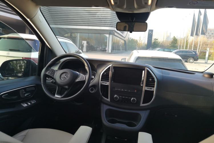 Used Mercedes-Benz Vito 2023 2.0T Business Version 7 Seats
