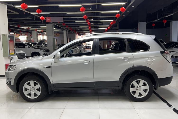 Used Chevrolet Captiva 2014 2.4L Two-Wheel Drive Urban Version 7 Seats

